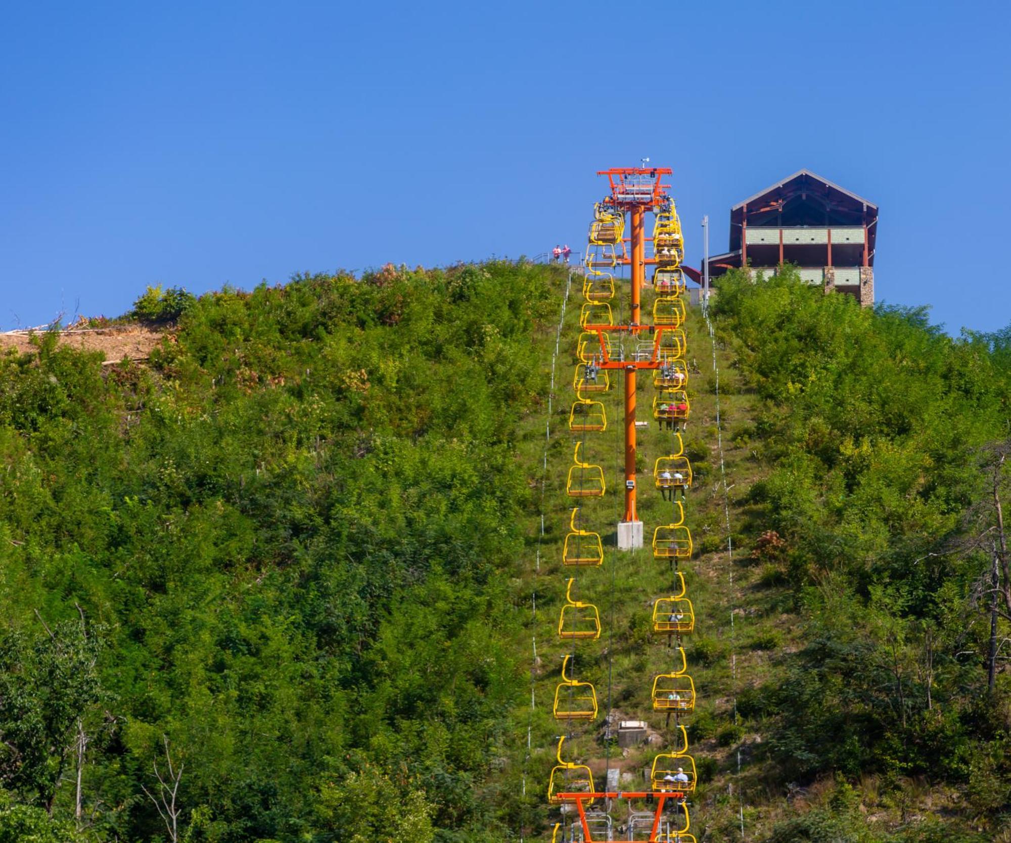 Moonshine Chalet, Hot Tub, Pool Access, Wifi, 1089 Free Tickets Each Paid Day, Dollywood And More Gatlinburg Ngoại thất bức ảnh